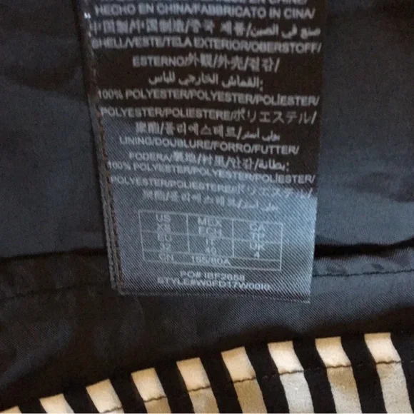 🆕 Guess grey / Black knit tulip skirt 🧨 - Picture 7 of 10